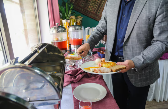 How to Choose the Right Catering Service for Your Event